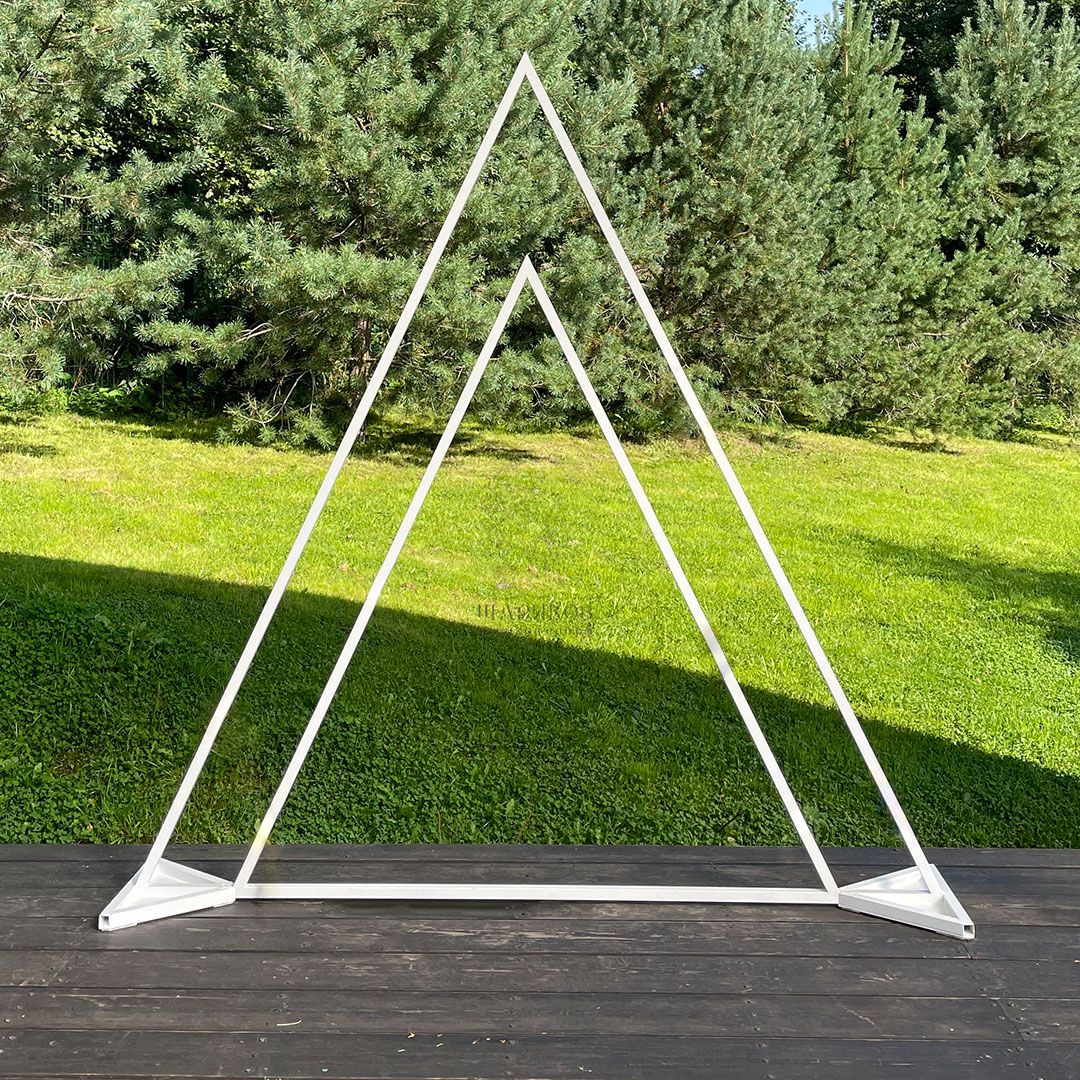 Треугольный каркас